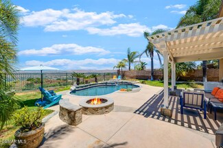 14411 Peach Hill Rd, Moorpark, CA 93021