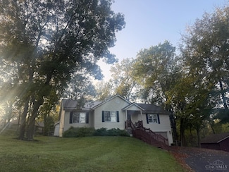 702 Cheryl Ln, Hillsboro, OH 45133