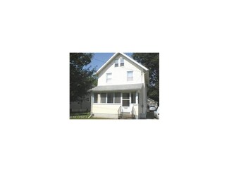 1118 Neptune Ave, Akron, OH 44301