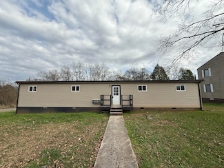 232 W Legion West Cir, Pikeville, TN 37367