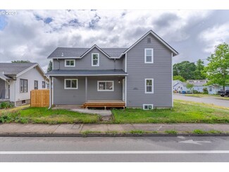494 17th St SE, Salem, OR 97301