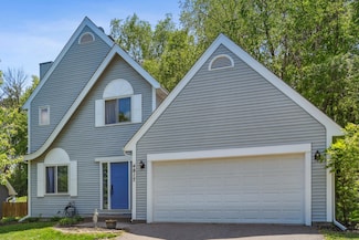 4817 W 144th St, Savage, MN 55378