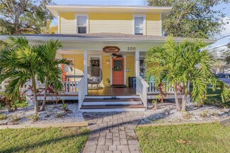 200 Live Oak St, New Smyrna Beach, FL 32168