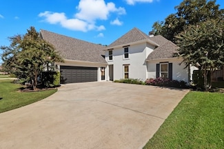 8927 Beau Chasse Dr, Shreveport, LA 71115