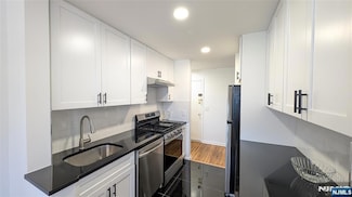 605 Grove St Unit G5, Clifton, NJ 07013