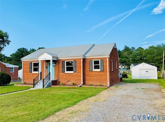 26 Eastlake Dr, Sandston, VA 23150