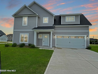 401 Bay Harbor Ct, Hubert, NC 28539