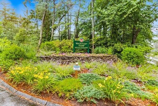 17 Cortland Dr, Sharon, MA 02067