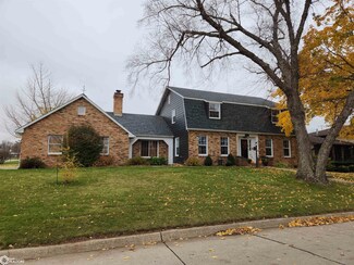 1312 Washington St, Tama, IA 52339