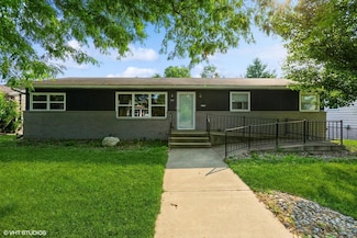 221 S Whittaker St, New Buffalo, MI 49117