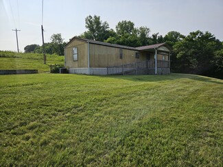 2744 Gladdice Hwy, Gainesboro, TN 38562