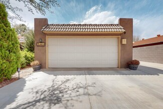 5515 Carruthers St NE, Albuquerque, NM 87111