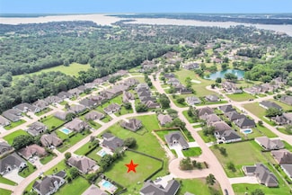 319 Bentwood Ct, Montgomery, TX 77356