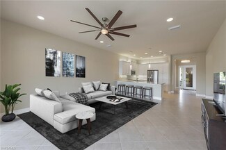 13342 Coronado Dr, Naples, FL 34109