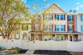 558 Hollyberry Way, Frederick, MD 21703