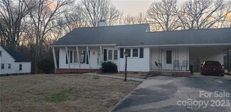 612 Gillsbrook Rd, Lancaster, SC 29720