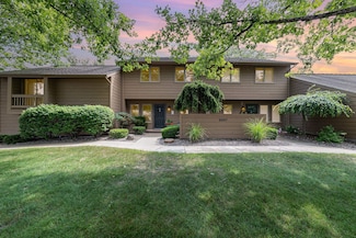 8957 Oak Meadow Unit 11 Dr Unit 11, Saginaw, MI 48609