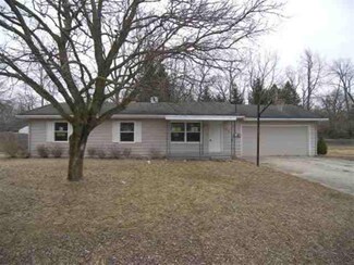1704 S Blue Spruce Rd, Warsaw, IN 46580