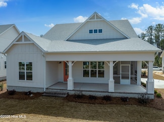 843 Meadowsweet Ln, Leland, NC 28451