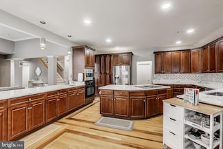 8305 Gullane Ct, Fort Washington, MD 20744