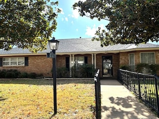 4804 Westlake Dr, Fort Worth, TX 76132