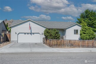 1492 Okanogan Ave, Wenatchee, WA 98801