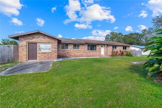 3426 1st St SW, Vero Beach, FL 32968