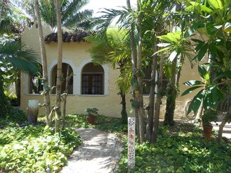 818 Avon Rd, West Palm Beach, FL 33401