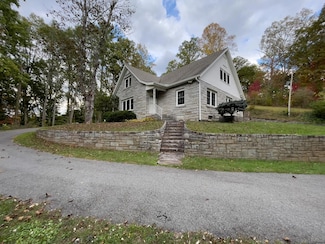 173 Mooreland Heights St, Murphy, NC 28906