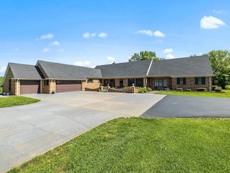 8189 Tscharner Rd, Henderson, KY 42420