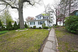 8784 Lake Shore Rd, Angola, NY 14006