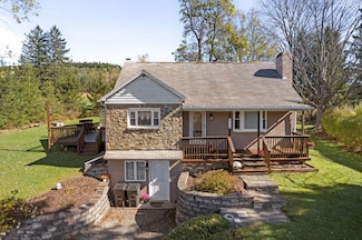 284 Loughlin Rd, Binghamton, NY 13904