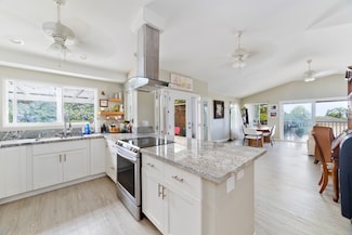 77-157 Queen Kalama Ave, Kailua Kona, HI 96740