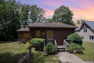 555 Rivers Terrace Rd, Gladwin, MI 48624
