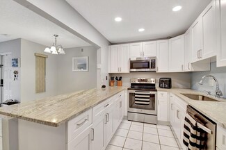 713 Sunny Pine Way Unit F2, Greenacres, FL 33415