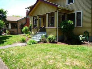1095 5th St NE, Salem, OR 97301