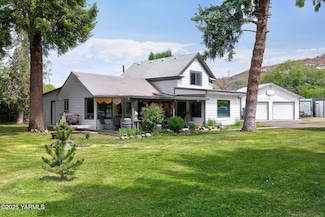 310 Sage Trail Rd, Yakima, WA 98901