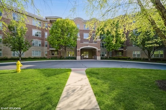 2700 Summit Dr Unit 307, Glenview, IL 60025