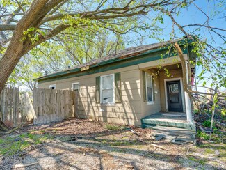 619 W 14th St, Ada, OK 74820