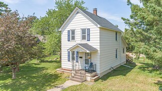 967 E Sheridan St, Ely, MN 55731