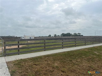 1302 Anthony Rd, Victoria, TX 77901