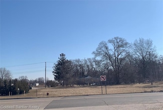 7585 Belleville Rd, Belleville, MI 48111