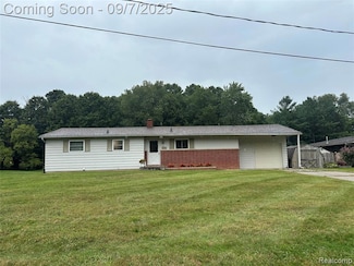2342 Meadowbrook Ln, Clio, MI 48420