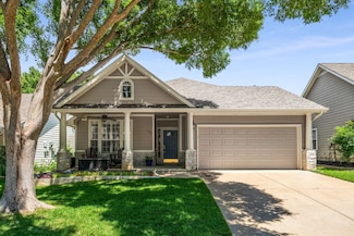 504 Landing Ct, Grapevine, TX 76051