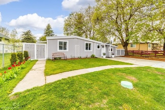 503 N 5th St E, Chewelah, WA 99109