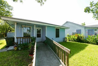 617 Osage St, Corpus Christi, TX 78405