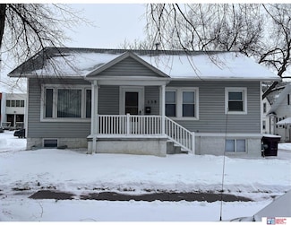 135 N 32nd St, Lincoln, NE 68503