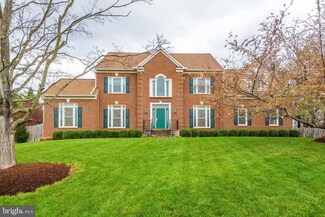 2827 Mustang Dr, Herndon, VA 20171