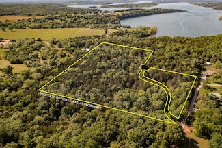 000 Ludora Dr, Williams Township, MO 65747