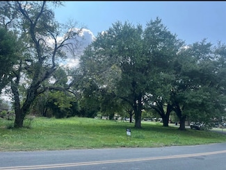 101 Navasota Ln, Seguin, TX 78155